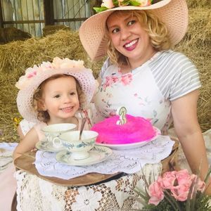 Meet your Posher, Christy